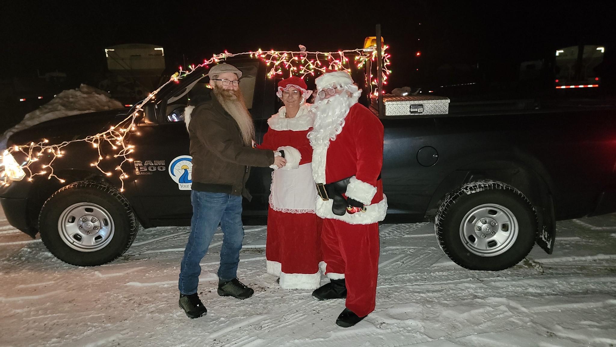 Mayor Wilson with Santa & Mrs. Claus.jpg